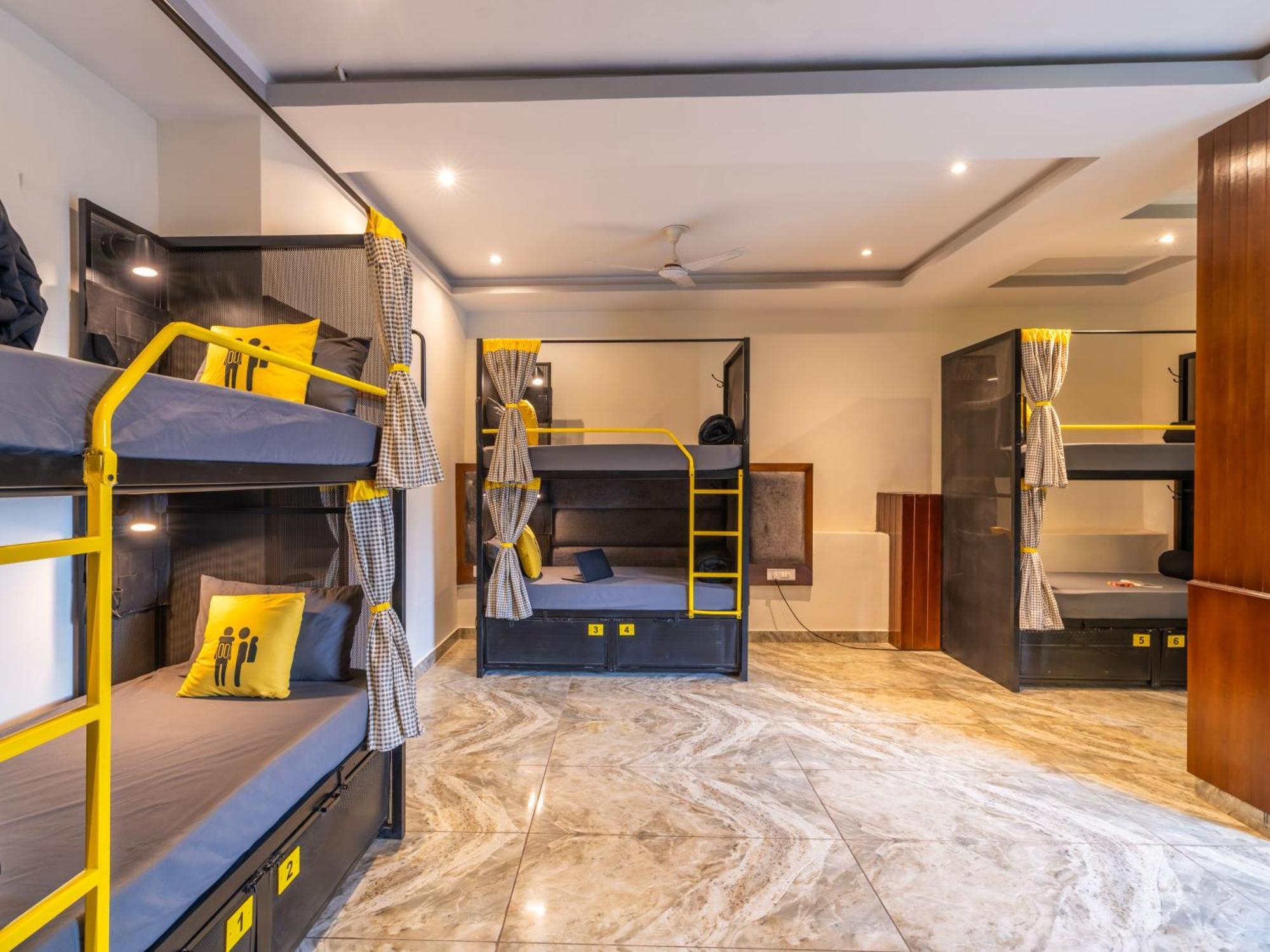 The Hosteller Kasauli Phòng bức ảnh